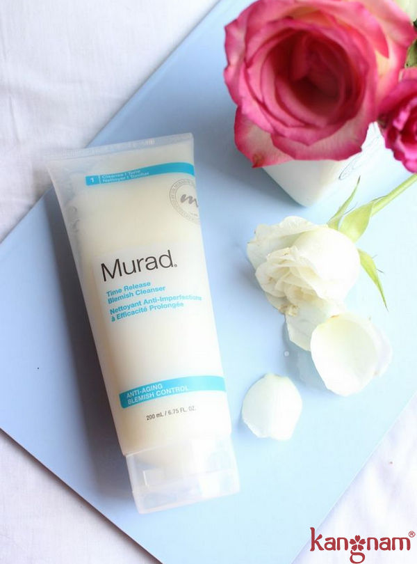 Sữa rửa mặt Murad có chức năng giảm mụn và giữ cho da luôn mềm mịn