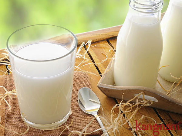 Sữa tươi không đường kết hợp với vitamin E sẽ làm trắng da hiệu quả